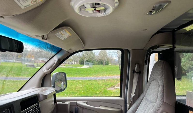 Chevrolet Express 2500 full