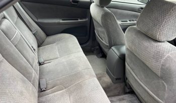 Toyota Camry 4dr Sedan LE full