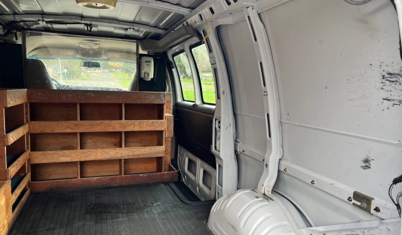 Chevrolet Express 2500 full