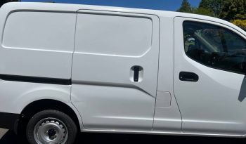 Nissan NV200 Compact Cargo S full