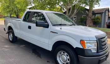 2011 Ford F-150 XL Extended cab Medium Bed full
