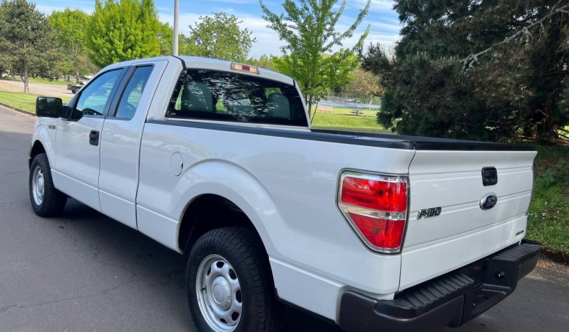 2011 Ford F-150 XL Extended cab Medium Bed full