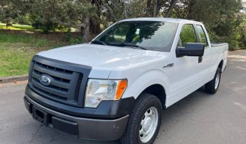 2011 Ford F-150 XL Extended cab Medium Bed full