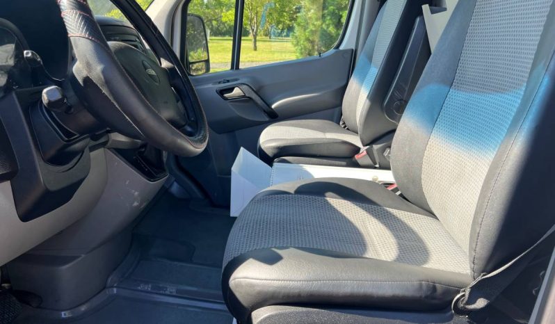 Freightliner Sprinter 3500 High Roof DRW full