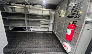 Ford Transit 150 Cargo full