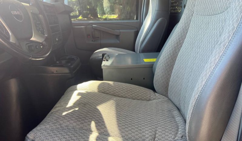 GMC SAVANA 3500 full