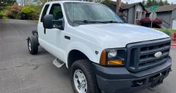 Ford Super Duty F-350 XL Extended Cab 4X4