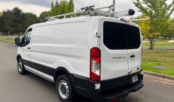 Ford Transit 150 Cargo full