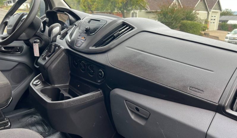 Ford Transit 150 Cargo full