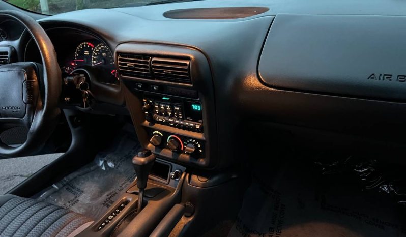 Chevrolet Camaro 3.8L V6 2D Coupe full