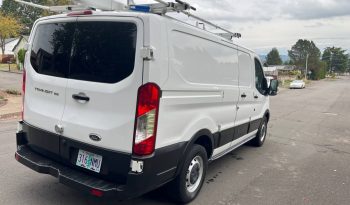 Ford Transit 150 Cargo full