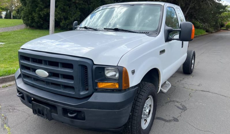 Ford Super Duty F-350 XL Extended Cab 4X4 full