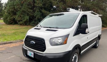 Ford Transit 150 Cargo full