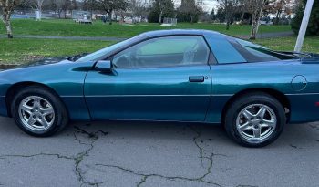 Chevrolet Camaro 3.8L V6 2D Coupe full