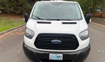 Ford Transit 150 Cargo full