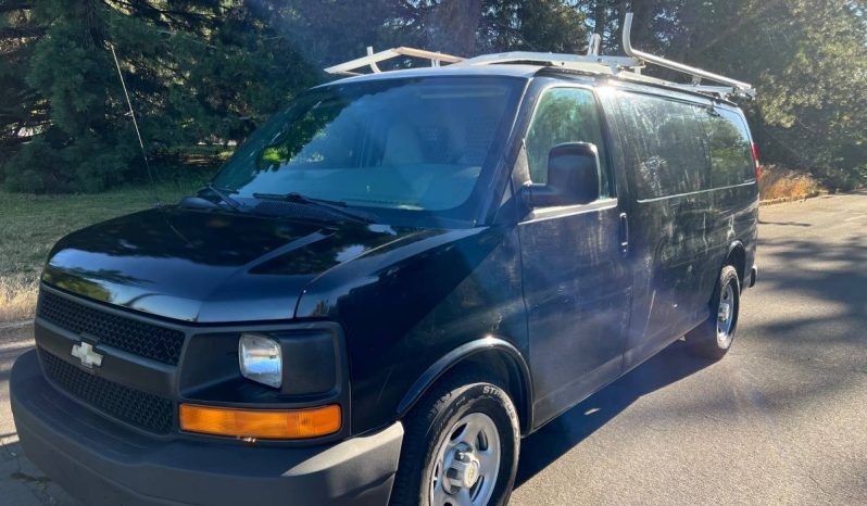 Chevrolet Express 1500 AWD Cargo Van full