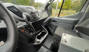 Ford Transit 150 Cargo full